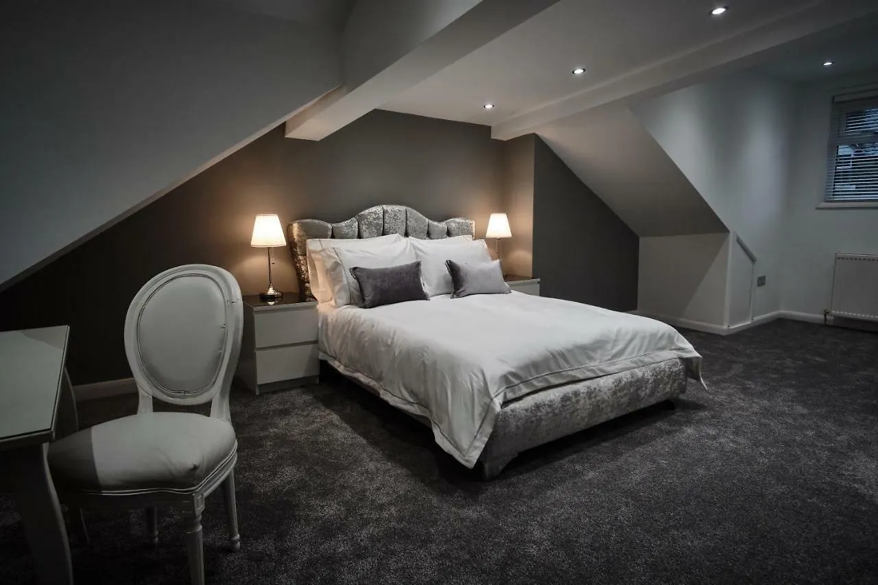 The Townhouse - Simple2Let Serviced Apartments Halifax