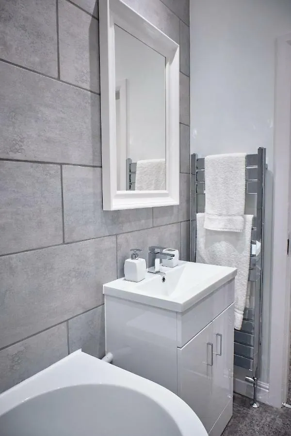 The Townhouse - Simple2Let Serviced Apartments Halifax 0*,