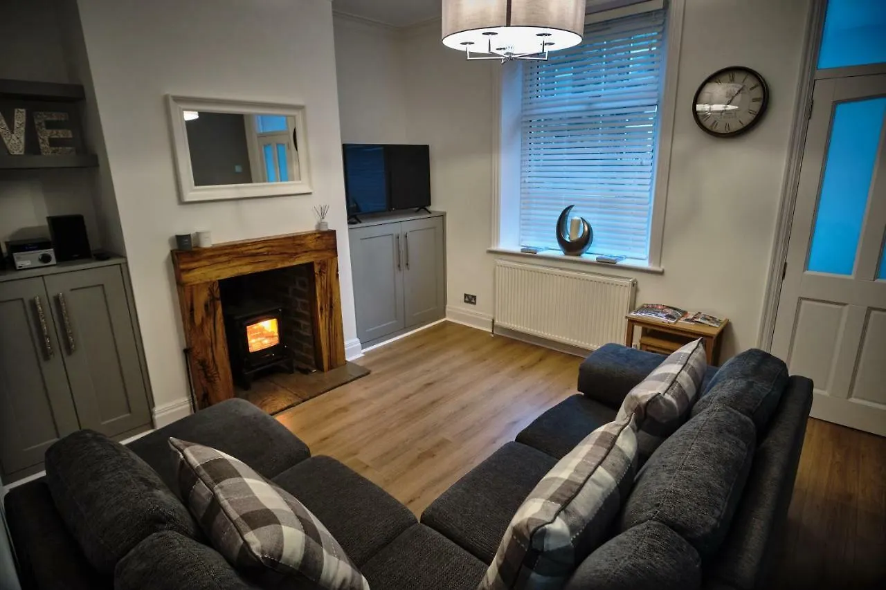 The Townhouse - Simple2Let Serviced Apartments Halifax